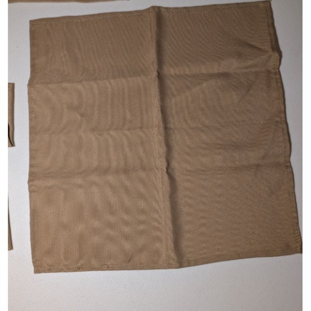 Lot of 10 Beige Cloth Napkins 18"x18" Durable Polyester Fabric - Picture 3 of 3
